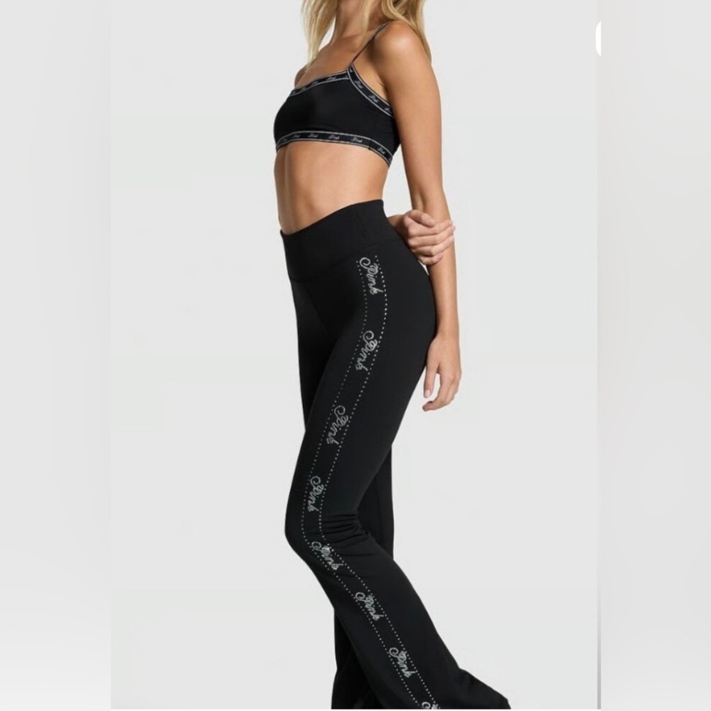 VS PINK Relay Logo Shine Flare Leggings - Picture 2 of 7